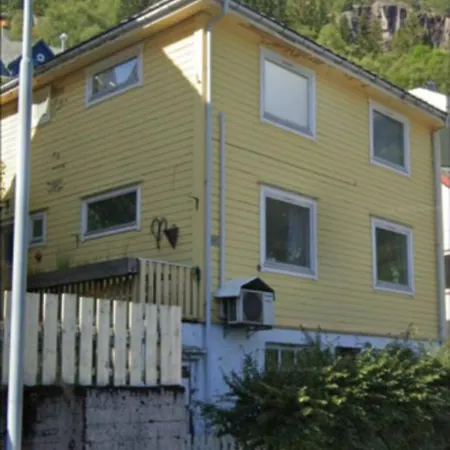 Gulthus Apartment *